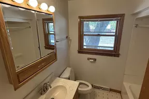 2913 Harriman Ln, Madison, WI 53713 - Photo 7