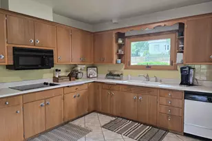 412 E Sherman Ave, Fort Atkinson, WI 53538 - Photo 23