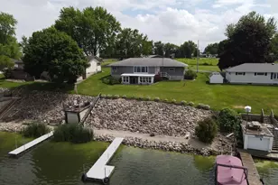 W2184 Melmar Dr, Markesan, WI 53946 - Photo 3
