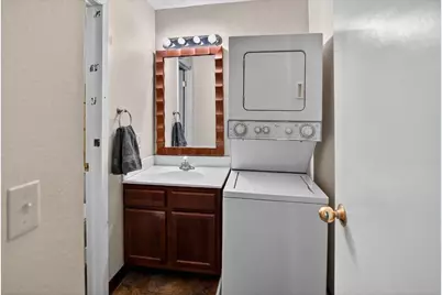 2420 Independence Lane #209, Madison, WI 53704 - Photo 31