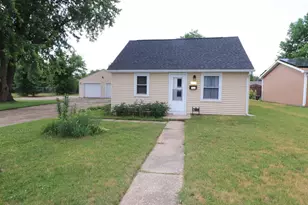 1604 S Osborne Ave, Janesville, WI 53546 - Photo 1