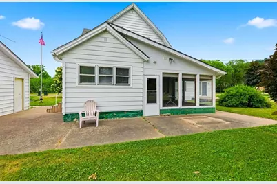 106 S 7th Street, Avoca, WI 53506 - Photo 9