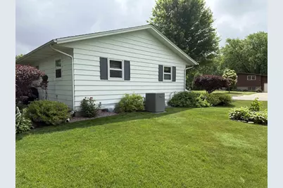 1004 Sunfield Street, Sun Prairie, WI 53590 - Photo 3
