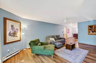 3108 Creekview Dr, Middleton, WI 53562 - Photo 9