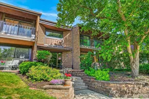 3108 Creekview Dr, Middleton, WI 53562 - Photo 5