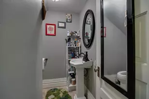 133 10th St, Baraboo, WI 53913 - Photo 9