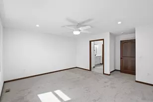 514 Roosevelt St, Baraboo, WI 53913 - Photo 9