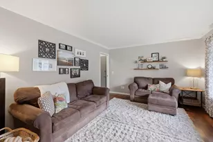 423 Butternut Dr, Oregon, WI 53575 - Photo 5
