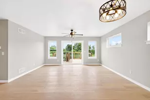 1061 Kamperschroer Wy, Sun Prairie, WI 53590 - Photo 13