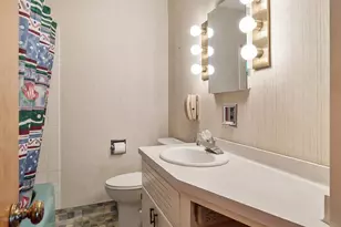 2230 S Riverside Dr, Beloit, WI 53511 - Photo 51