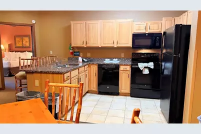 350 E Hiawatha Drive #324, Lake Delton, WI 53965 - Photo 7