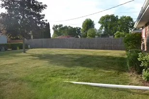 1125 N Pontiac Dr, Janesville, WI 53545 - Photo 5