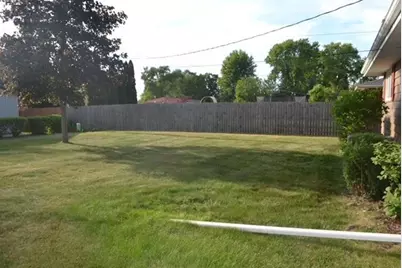 1125 N Pontiac Drive, Janesville, WI 53545 - Photo 5