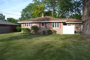 1125 N Pontiac Dr, Janesville, WI 53545 - Photo 3