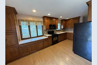 1125 N Pontiac Drive, Janesville, WI 53545 - Photo 11