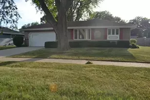 1125 N Pontiac Dr, Janesville, WI 53545 - Photo 1