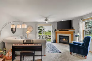 2914 Kentville Dr, Sun Prairie, WI 53590 - Photo 3