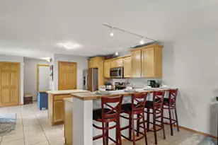 2914 Kentville Dr, Sun Prairie, WI 53590 - Photo 5