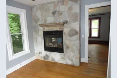 318 N 3rd St, Fort Atkinson, WI 53538 - Photo 23
