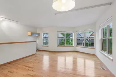 641 E Dayton Street, Madison, WI 53703 - Photo 7