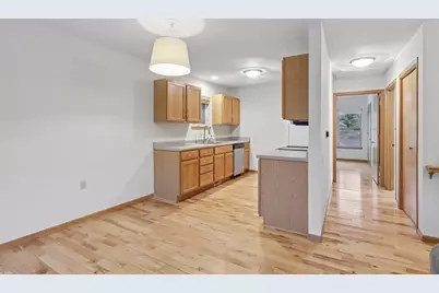 641 E Dayton Street, Madison, WI 53703 - Photo 13