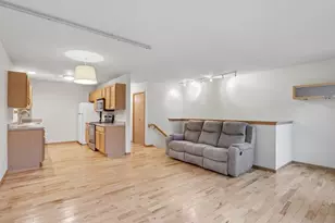 641 E Dayton St, Madison, WI 53703 - Photo 15