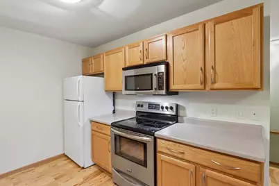 641 E Dayton Street, Madison, WI 53703 - Photo 11