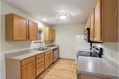 641 E Dayton Street, Madison, WI 53703 - Photo 13