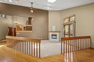 512 Dorn Dr, Waunakee, WI 53597 - Photo 5