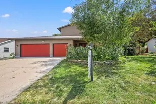 512 Dorn Dr, Waunakee, WI 53597 - Photo 39