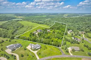 7876 Autumn Pond Trail, Middleton, WI 53562 - Photo 5