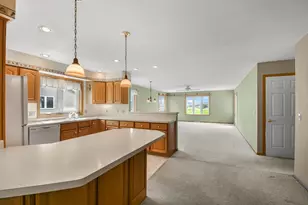 1352 15th St, Baraboo, WI 53913 - Photo 7