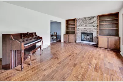 1289 Crossing Ridge Trail, Sun Prairie, WI 53590 - Photo 3