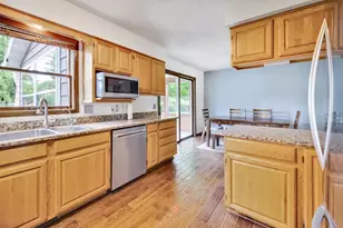 1289 Crossing Ridge Trail, Sun Prairie, WI 53590 - Photo 9