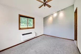 1289 Crossing Ridge Trail, Sun Prairie, WI 53590 - Photo 21