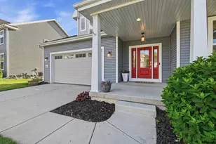 5326 N Peninsula Wy, Mcfarland, WI 53558 - Photo 3