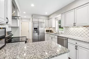 1 Beihoffer Ct, Madison, WI 53719 - Photo 17