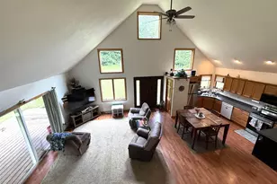 7557 Lee Rd, Lodi, WI 53555 - Photo 9