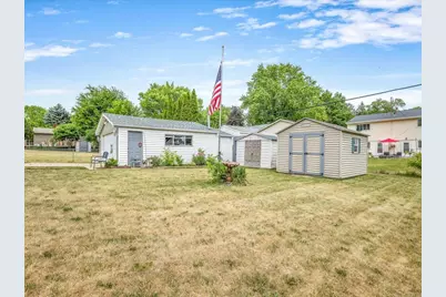 1431 Garfield Avenue, Beloit, WI 53511 - Photo 23