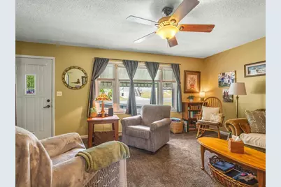 1431 Garfield Avenue, Beloit, WI 53511 - Photo 7