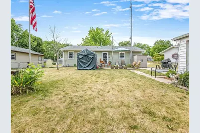 1431 Garfield Avenue, Beloit, WI 53511 - Photo 25