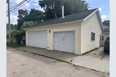 143 N Michigan Street, Prairie Du Chien, WI 53821 - Photo 7