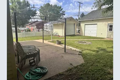143 N Michigan Street, Prairie Du Chien, WI 53821 - Photo 5