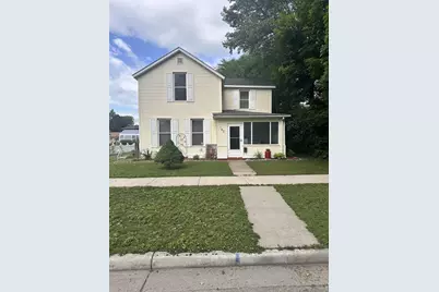 143 N Michigan Street, Prairie Du Chien, WI 53821 - Photo 1