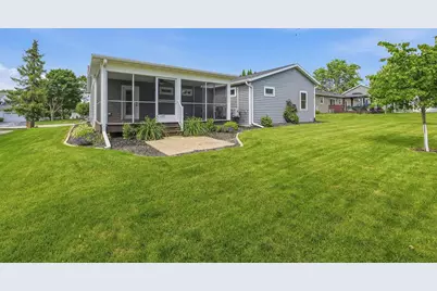 405 Eilbes Avenue, Beaver Dam, WI 53916 - Photo 5