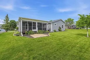 405 Eilbes Ave, Beaver Dam, WI 53916 - Photo 5