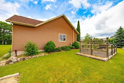 401 Highland Road, Cambridge, WI 53523 - Photo 85