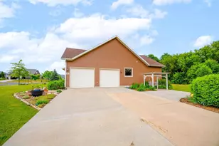 401 Highland Rd, Cambridge, WI 53523 - Photo 79
