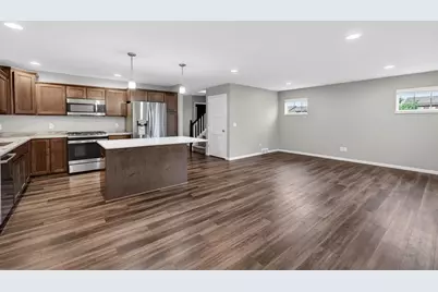 9338 Highland Gate Way, Madison, WI 53593 - Photo 7
