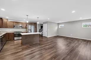 9338 Highland Gate Way, Madison, WI 53593 - Photo 7